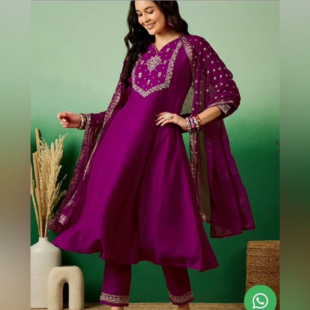 House of Indya Magenta/Pink Embroidered Kurta Set